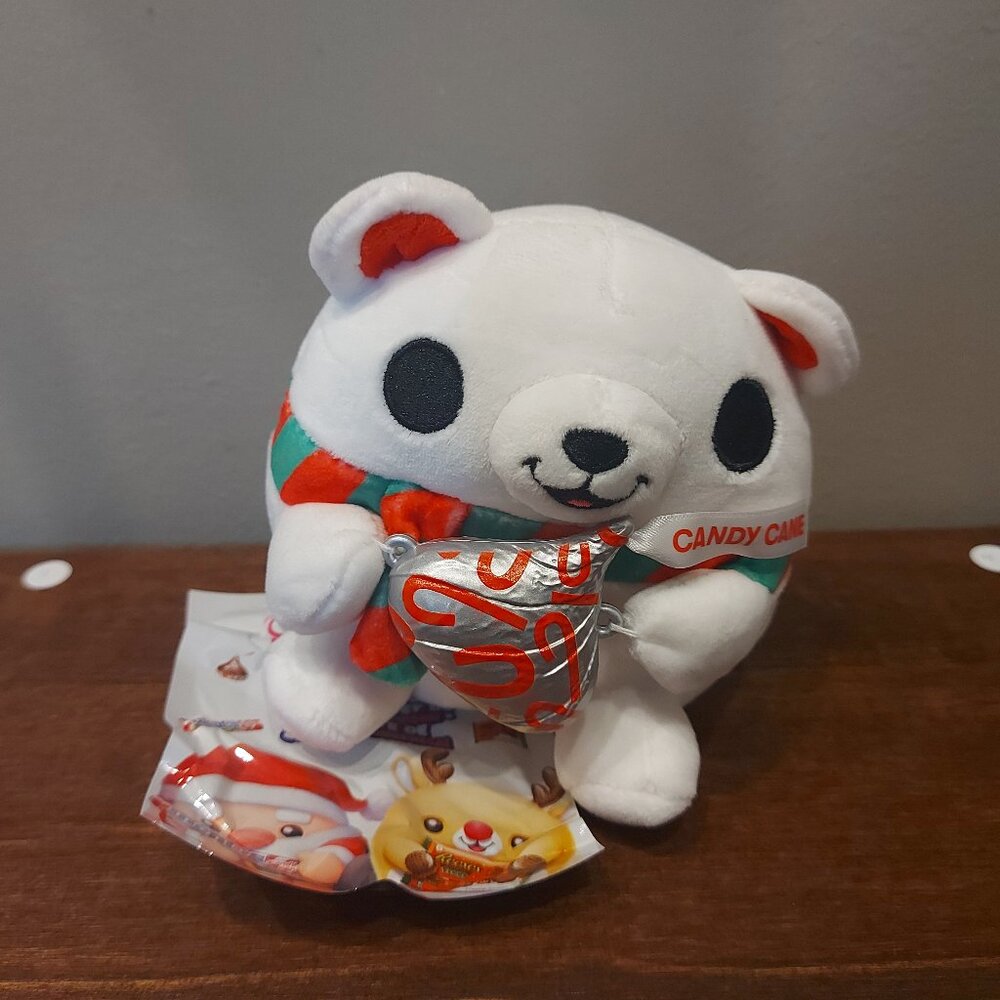 Zuru Christmas Edition Snackle - 5" Plush - Frances the Polar Bear